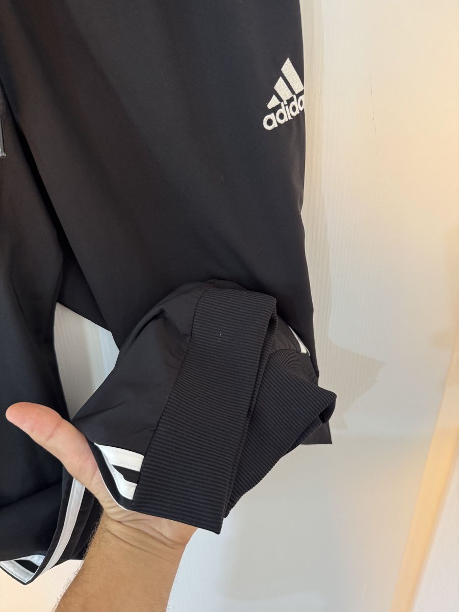 Adidas Pantaloni: Adidas Trainingshose schwarz Grösse L Oryginal – Nuovo (secondo la descrizione) da Wetzikon ZH venduto da Jan_wojt 3