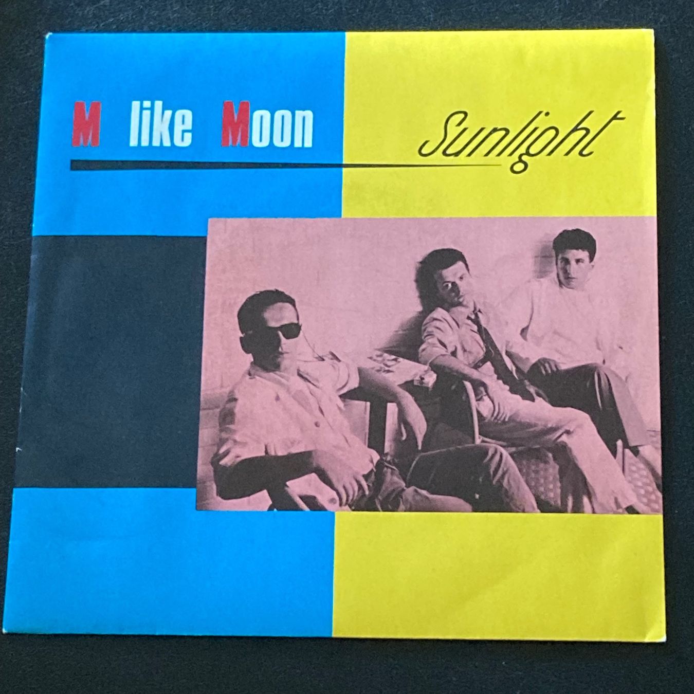 Schallplatten: M Like Moon - Sunlight, 7" – Gebraucht aus Bern von Ntsamina