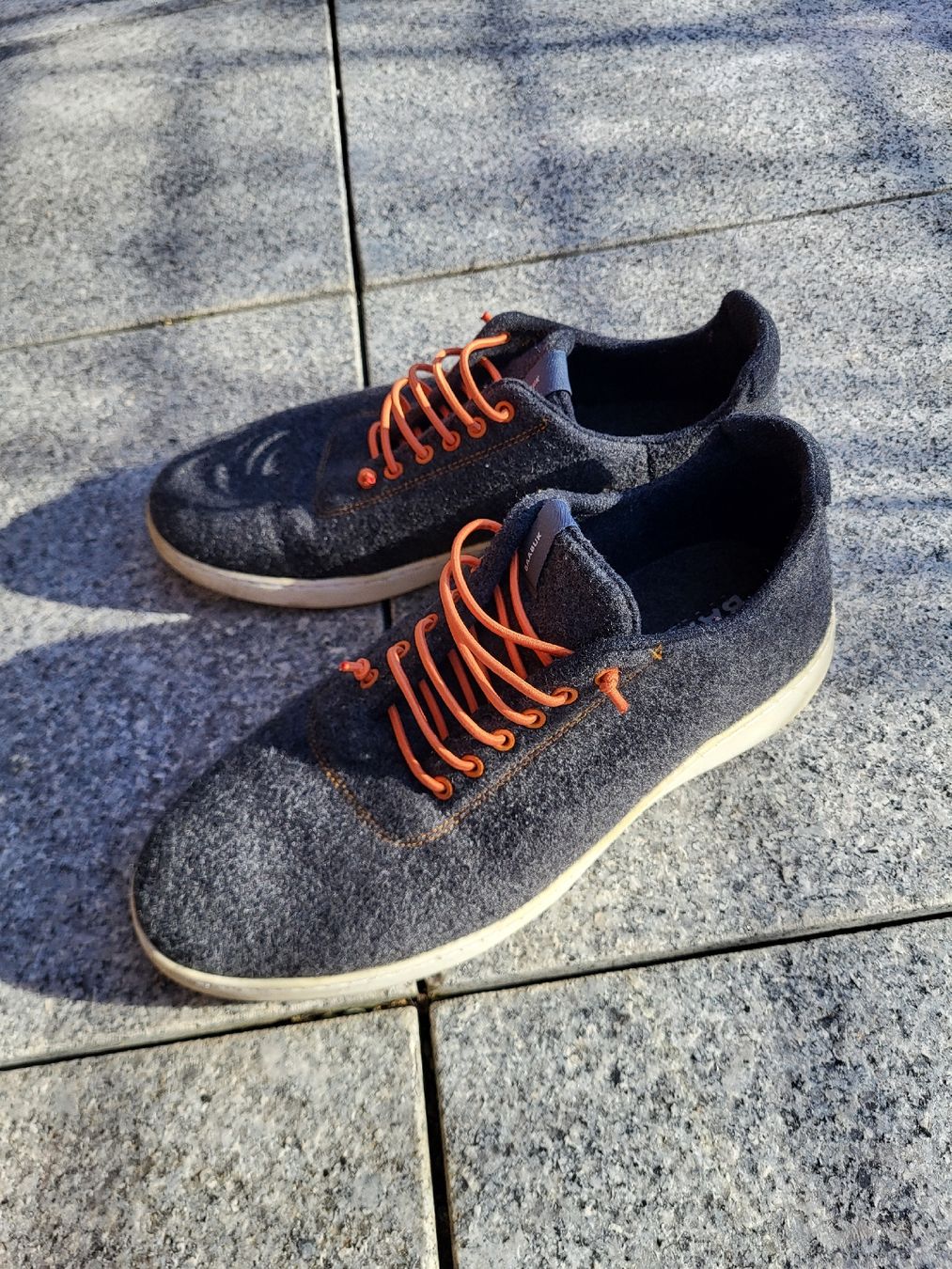 Scarpe da uomo: BAABUK  - LAINE Chaussures Taille 42 – Usato da Haute-Nendaz venduto da DetoutDerien 1