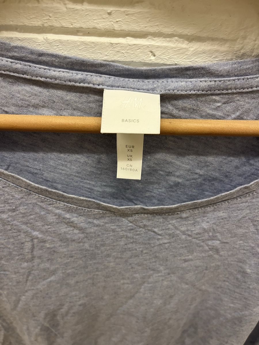 T-shirt: H&M basic T-Shirt, size XS, light blue – Usato da Meilen venduto da jes_c25c 1
