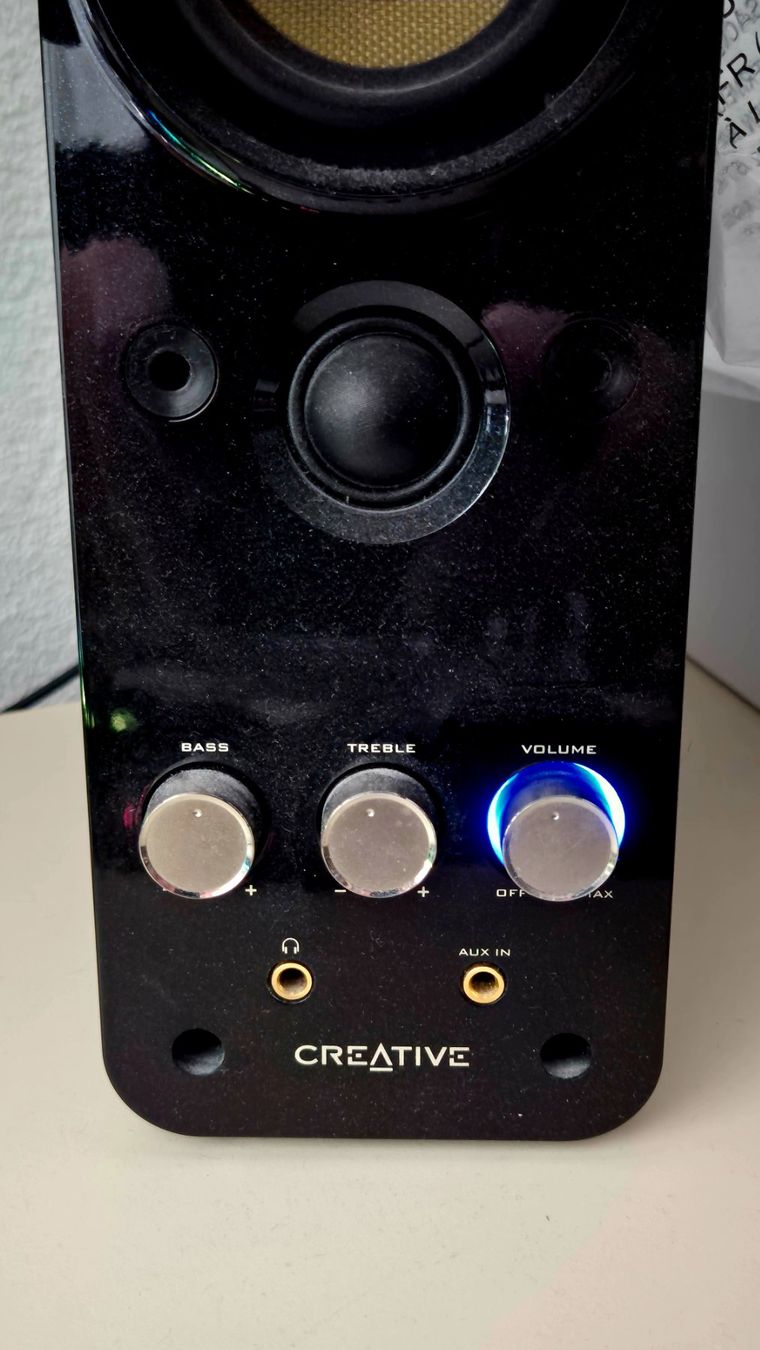 Creative Casse acustiche: Creative 2.0 Lautsprecher - Schwarz - Top Zustand – Usato da Riddes venduto da flo_ngl8 2