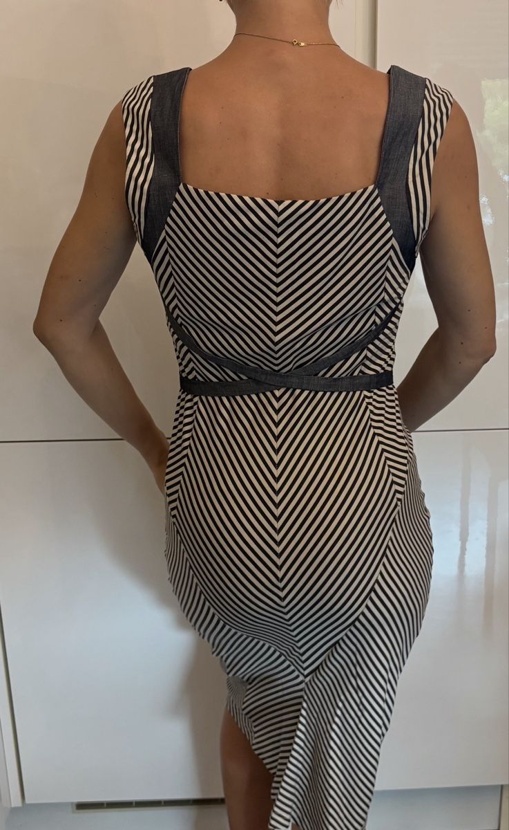 Sportmax Vestiti: Bellissimo abito Sportmax di MaxMara – Usato da Chiasso venduto da myt_k8rf 1