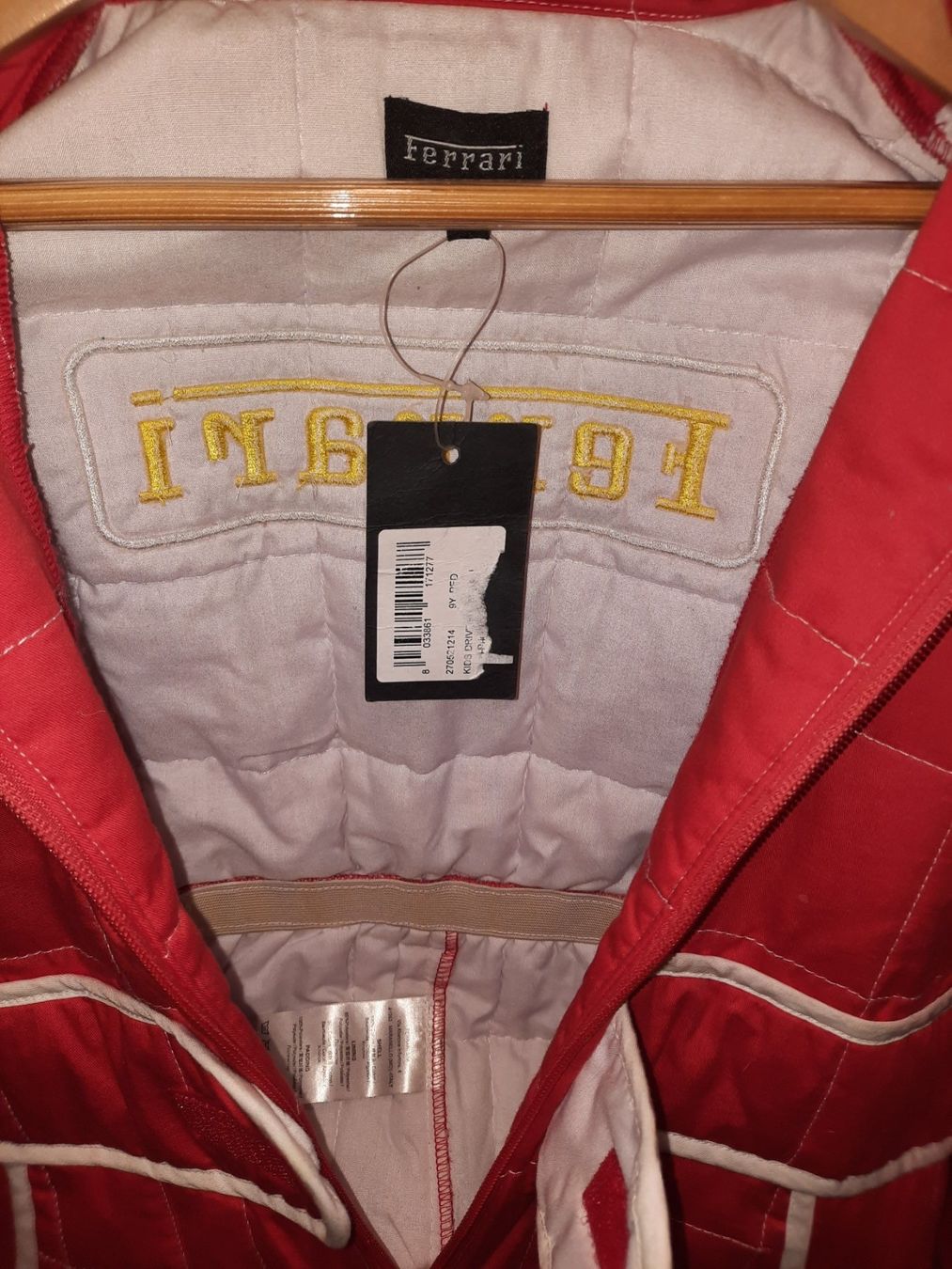 Ferrari Tute: Tuta ufficiale FERRARI 9 -10  anni – Nuovo (secondo la descrizione) da Biasca venduto da Old_6blh 5
