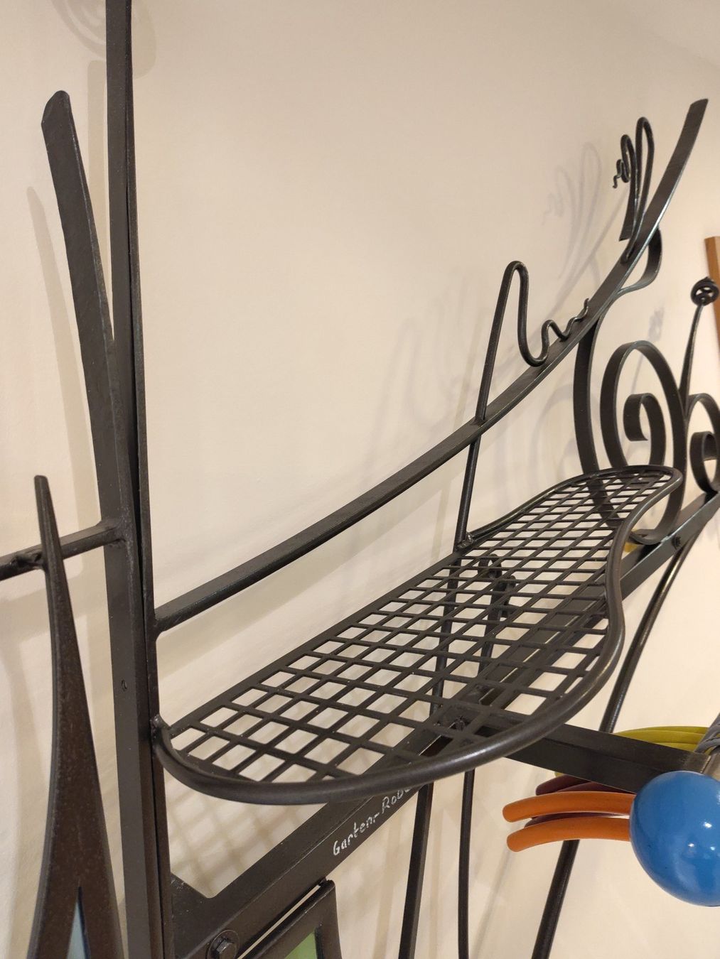 Guardaroba: Garderobe und Kunsthandwerk in Einem – Usato da Blauen venduto da mat_5rfn 7