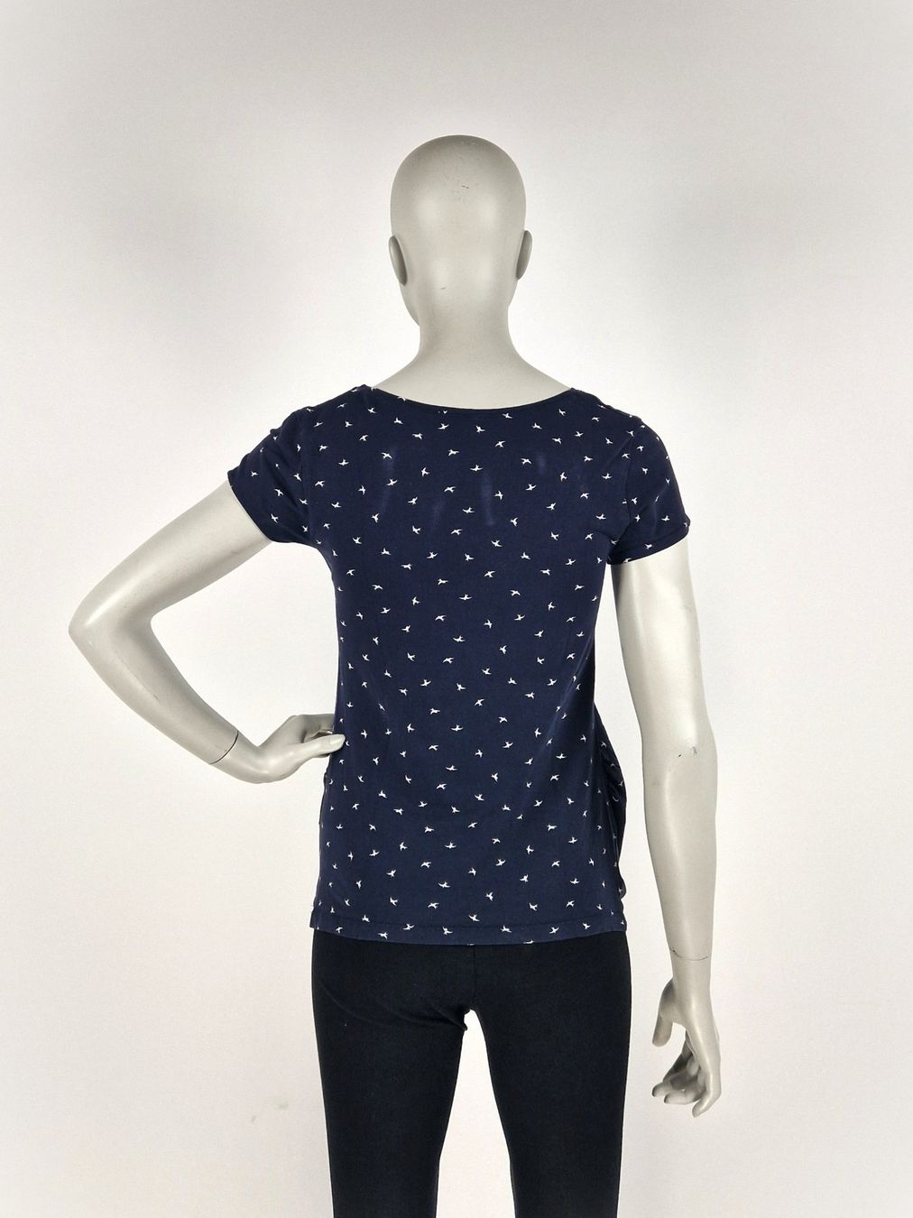 H&M Lotti di vestiti: 4 H&M MAMA Shirts, Gr. M – Usato da Basel venduto da Restwert_Basel 6