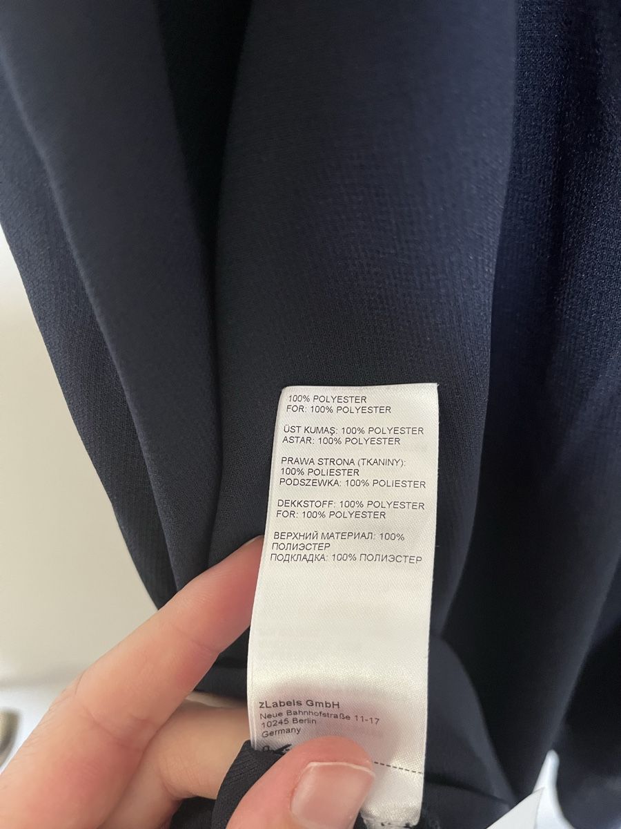Kleider: Kleid dunkelblau Grösse S mit Perlen – Gebraucht aus Nänikon von Jessi_B3 4