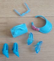 Barbie Zubehör Tasche, Schuhe, Brille usw. in Türkis