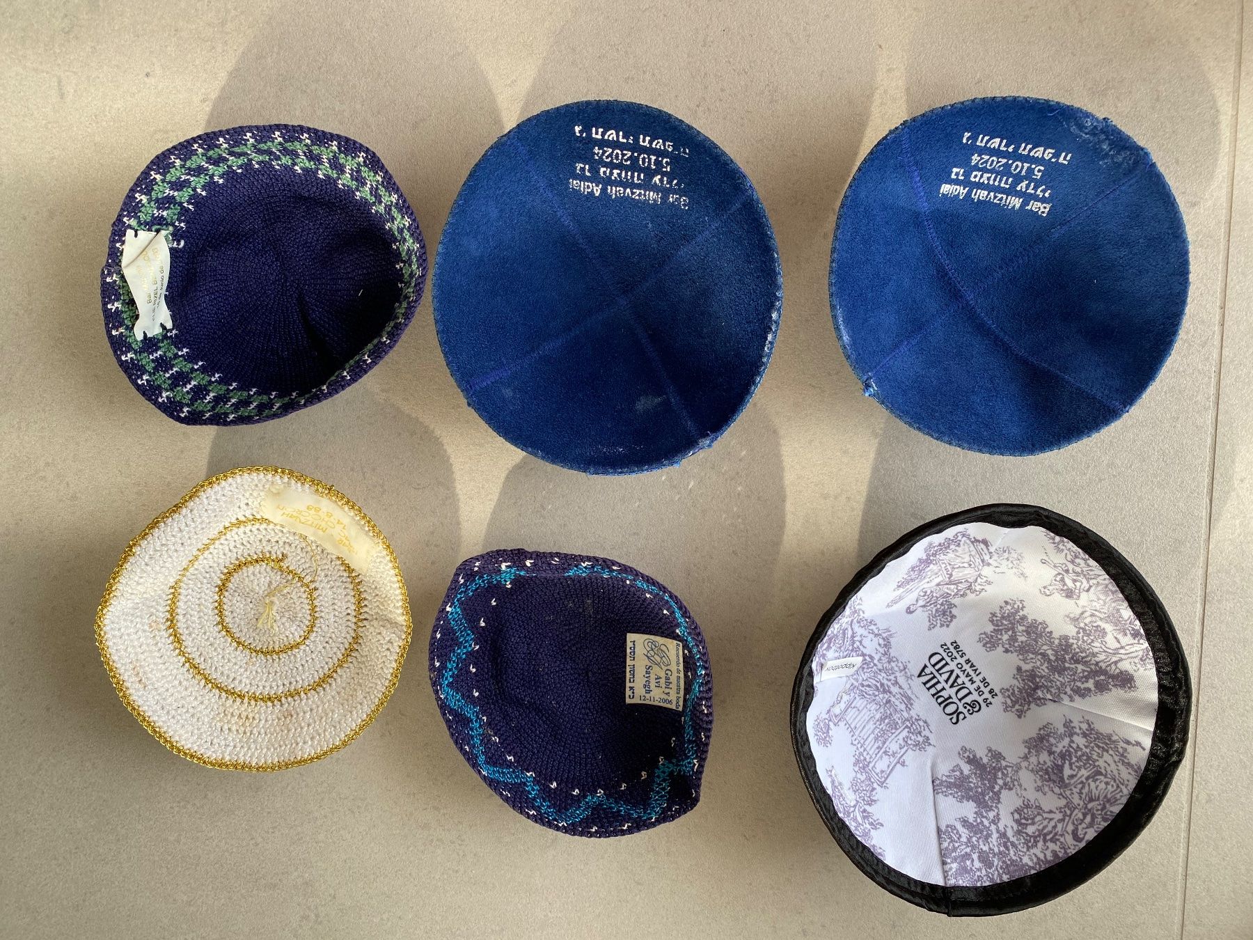 Hüte, Mützen & Caps: 6 x Schöne Kippot JUDAIKA – Gebraucht aus niederbipp von Esbenz 6