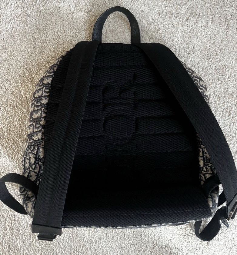 Dior Zaini: Dior Rider Backpack new! – Nuovo (secondo la descrizione) da Genève venduto da Allhype 2