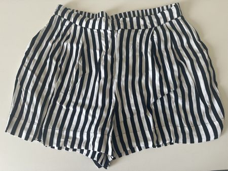 Streifenshorts Gr. 40 