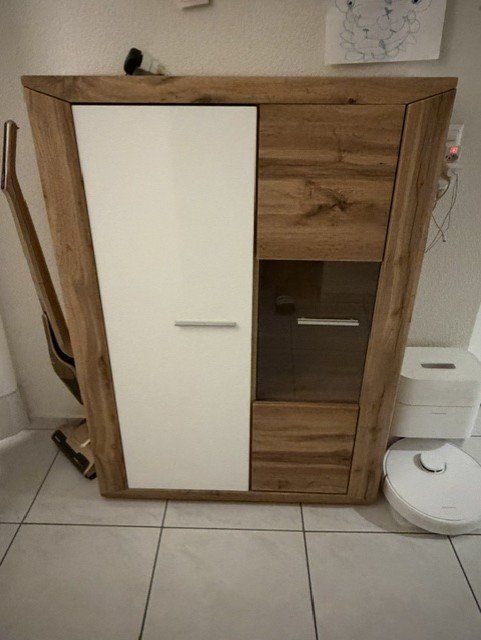 Vitrinen: Schöne Vitrine – Gebraucht aus Dietlikon von gormiti10