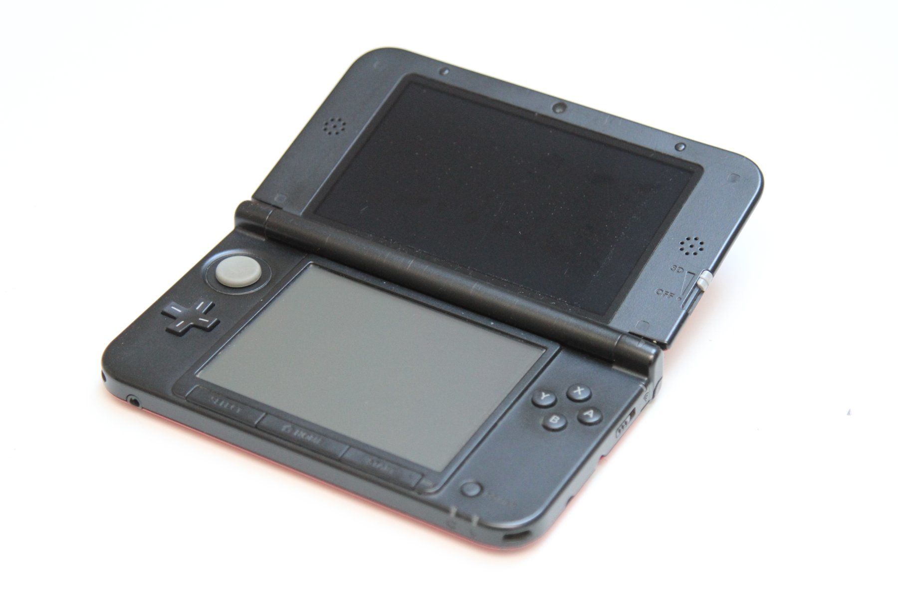 Nintendo Console: Nintendo 3DS XL defekt – Difettoso da Basel venduto da camelot99 2