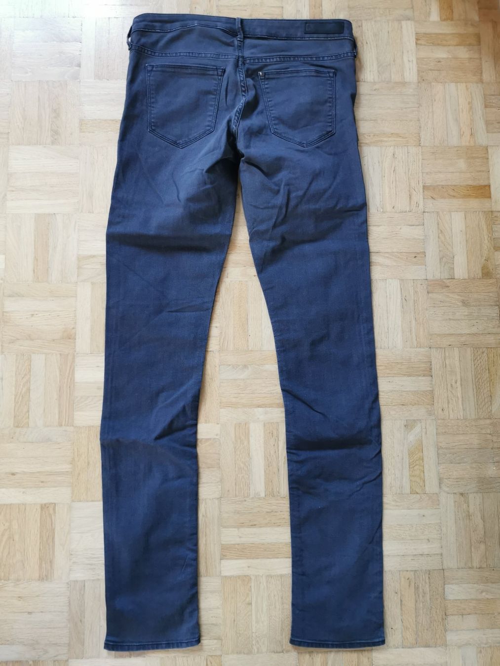 H&M Jeans: Jeans H&M mit Strass Gr. 31/34 – Gebraucht aus Stäfa von flamingo_17 4