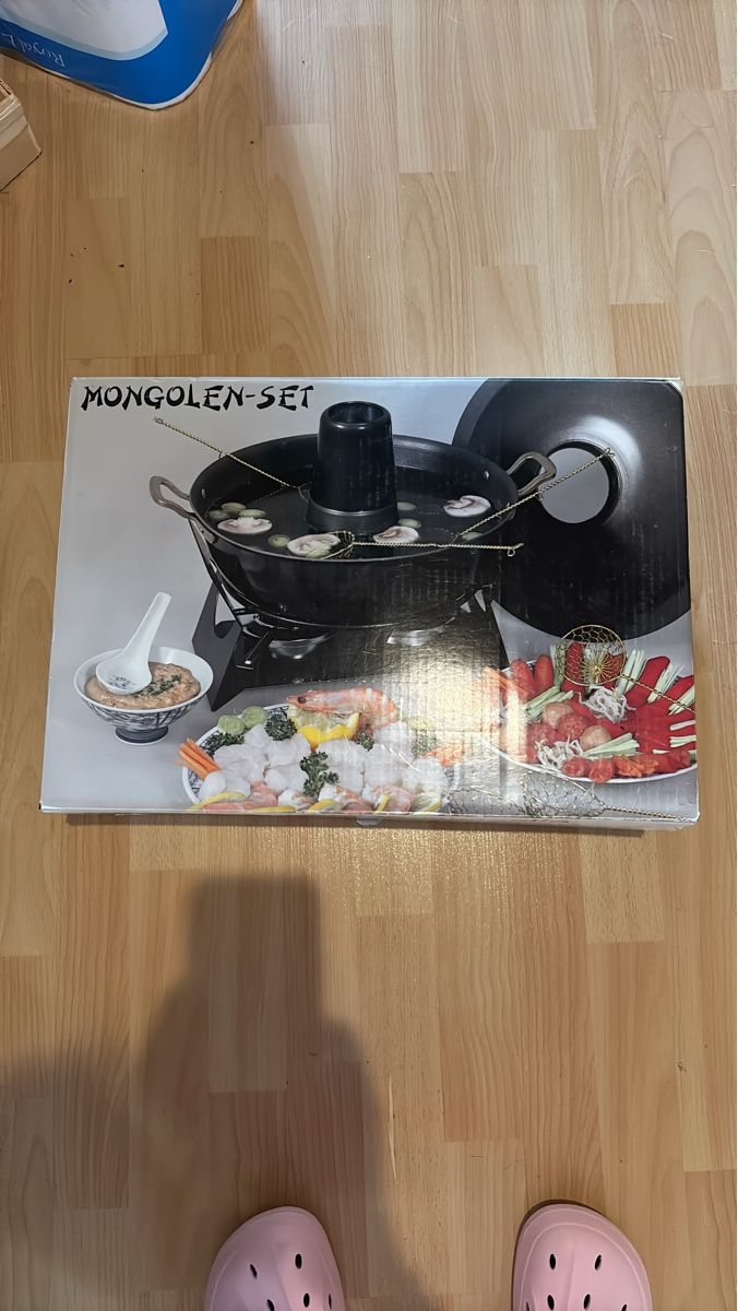 Casseroles: Set fondue mongole neuve – Neuf avec emballage d'origine à La Chaux-de-Fonds par Neb.2682