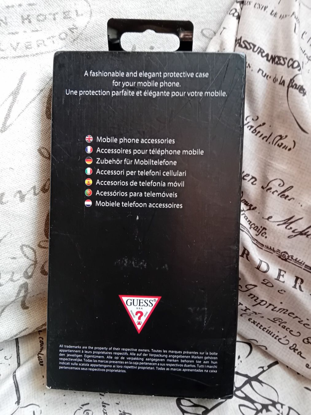 Apple Handys / Smartphones: Guess Bookstyle Case iPhone 5 / 5S Neuwertig – Neu und originalverpackt aus Rüthi (Rheintal) von titlis07 2