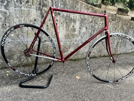 Rennvelo Rahmen mit Dura-Ace C35 Rot