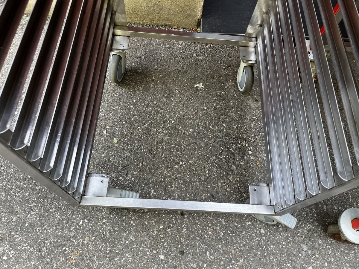 Cucine complete: 2 x 2/1 Regalwagen mit je 12 Einschüben  – Usato da Dittingen venduto da Cervolino77 3