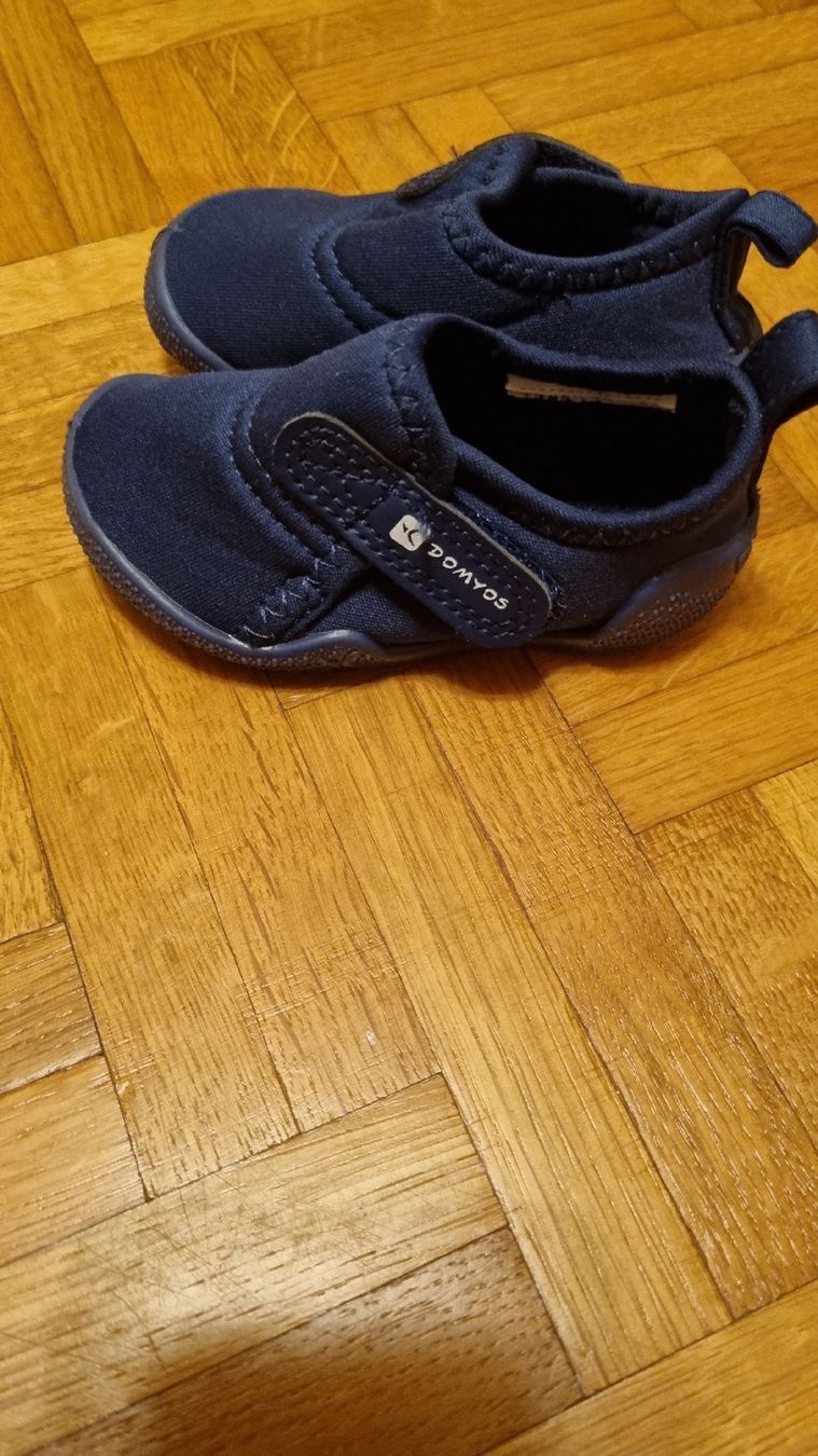 Scarpe per ragazzi: Chaussure plage/ piscine garçon pointure 21 – Nuovo (secondo la descrizione) da Ferpicloz venduto da Clicli014 1