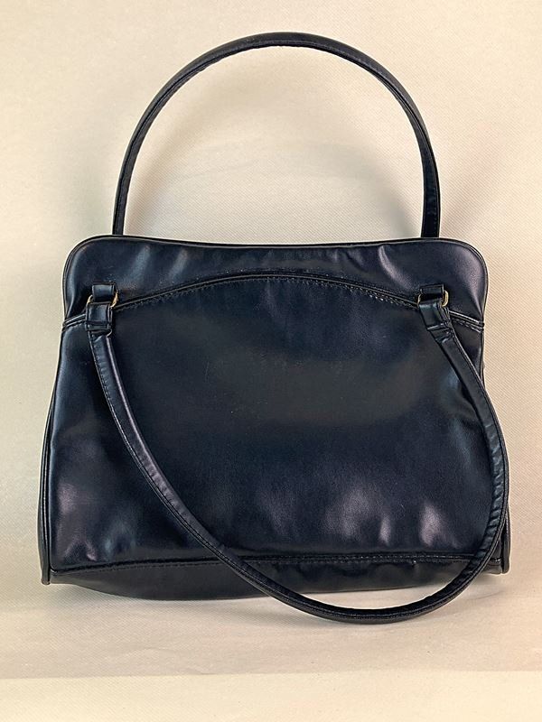 Taschen für Damen: Handtasche | Schwarz | Kunstleder – Gebraucht aus Wittenbach von Restwert_St-Gallen