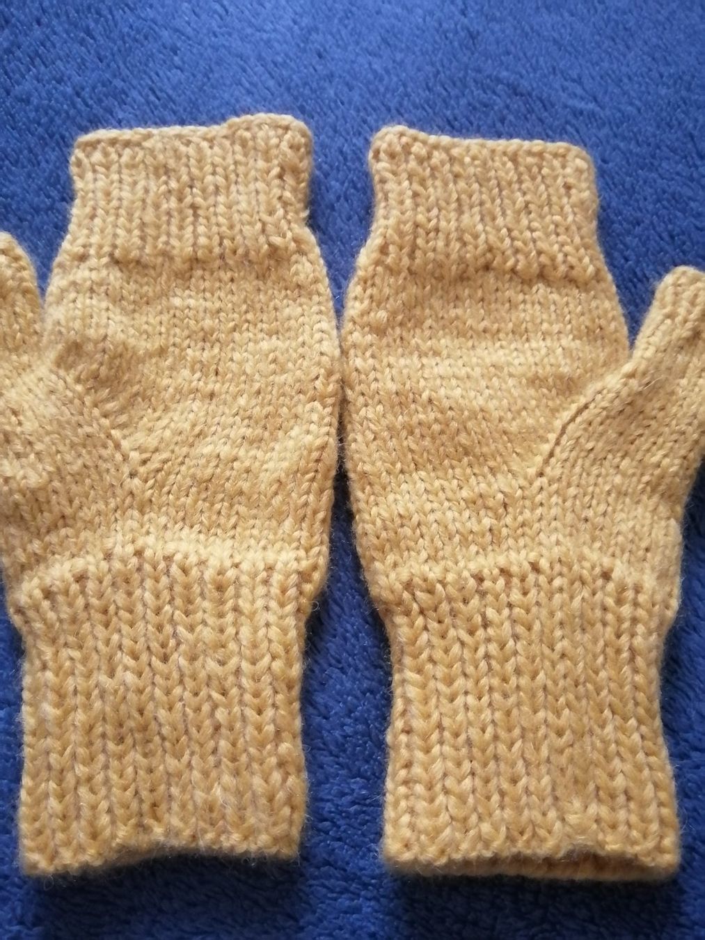 Guanti & manicotti: Fingerlose Handschuhe Handgestrickt – Nuovo (secondo la descrizione) da Buchrain venduto da nat_pl5p 7