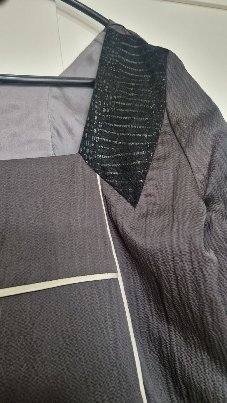 Vestiti: Robe Heimstone T. 38 – Usato da Pully venduto da Patriciaeve 1