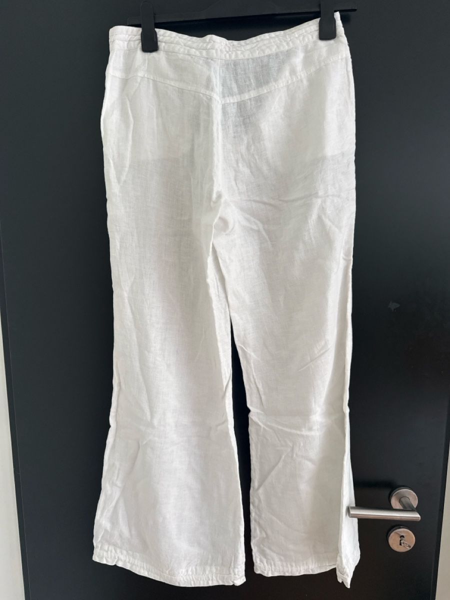 H&M Pantalons: Weisse Leinenhose H&M lowwaisted – D'occasion à St. Niklausen LU par car_2562 1