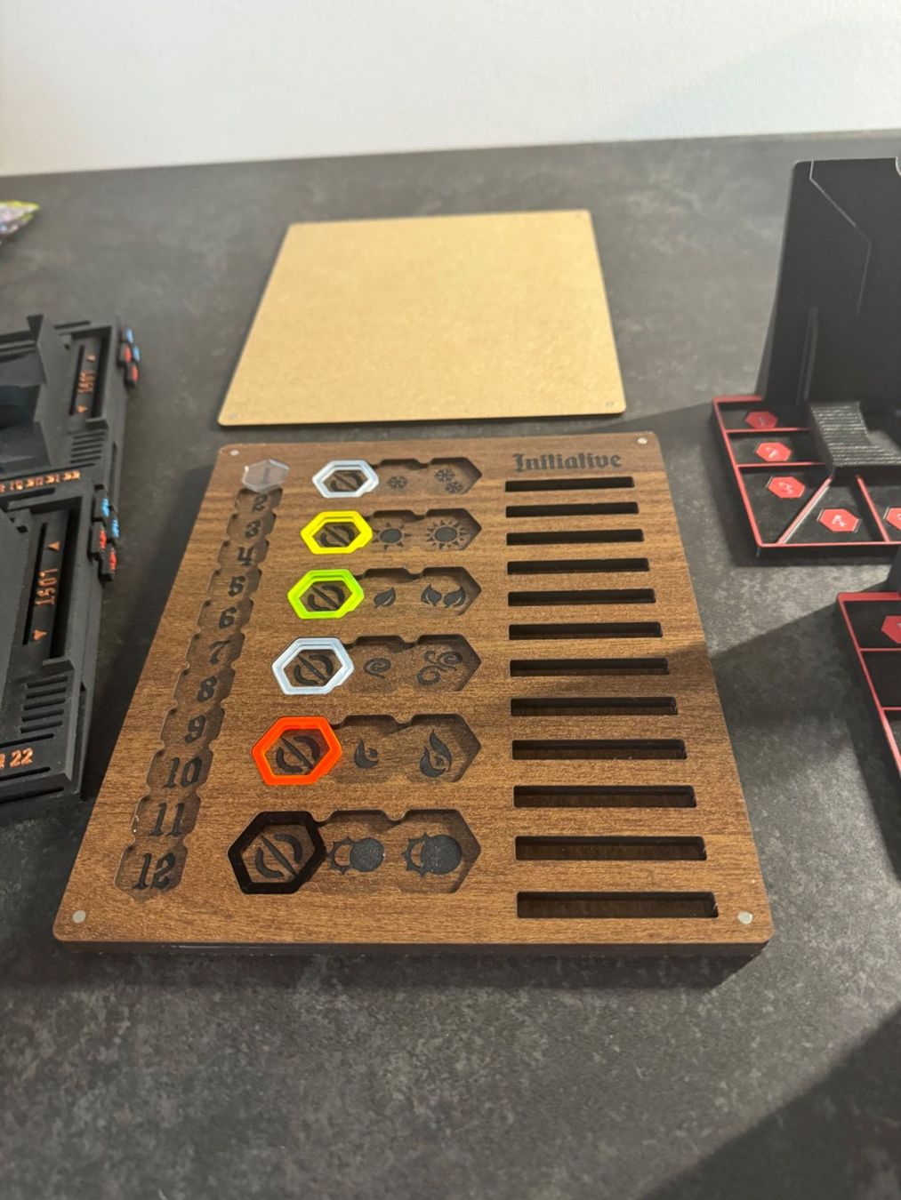 Spiele: Gloomhaven Add-On's – Gebraucht aus Winterthur von J-Keller87