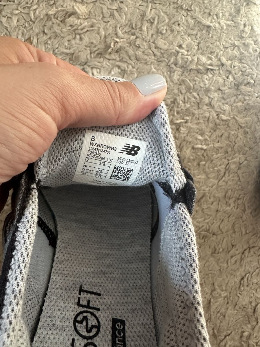 New Balance Scarpe da uomo: New Balance shoes – Nuovo (secondo la descrizione) da Schaffhausen venduto da Nadiuna 5