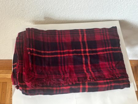 Banana Republic Schal, rot/schwarz kariert,  180X 75 CM (H)