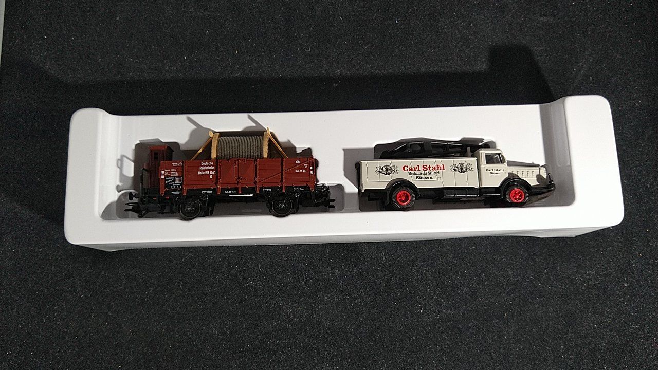 Märklin Trains électriques: 4 Museumswagen 2000/2001/2002/2003 – Neuf (Voir description) à Uster par Regenwurm61 2