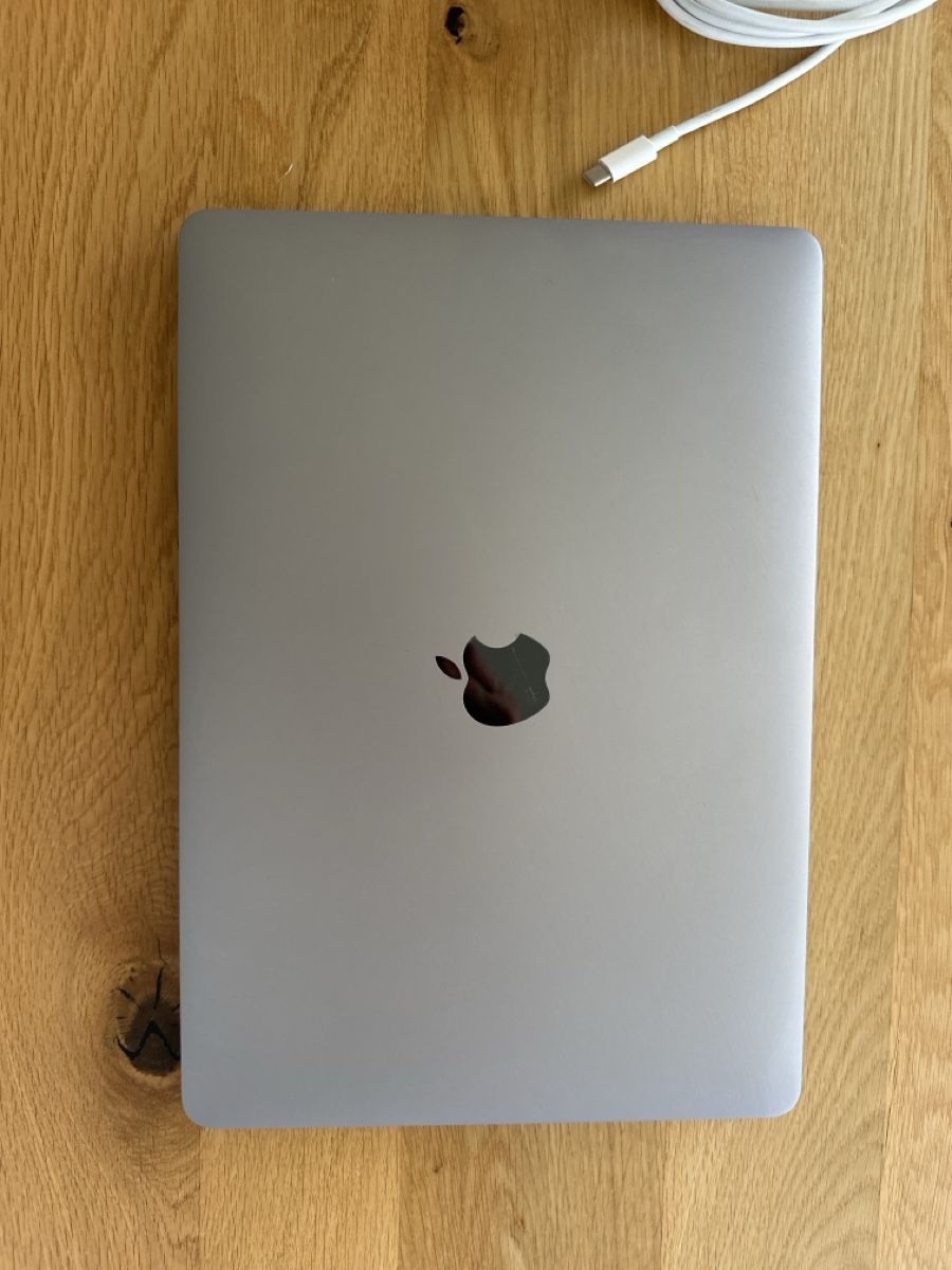 Apple Notebooks: Apple MacBook Pro 13 Zoll 2017 – Gebraucht aus Uffikon von gra_ww5q 1