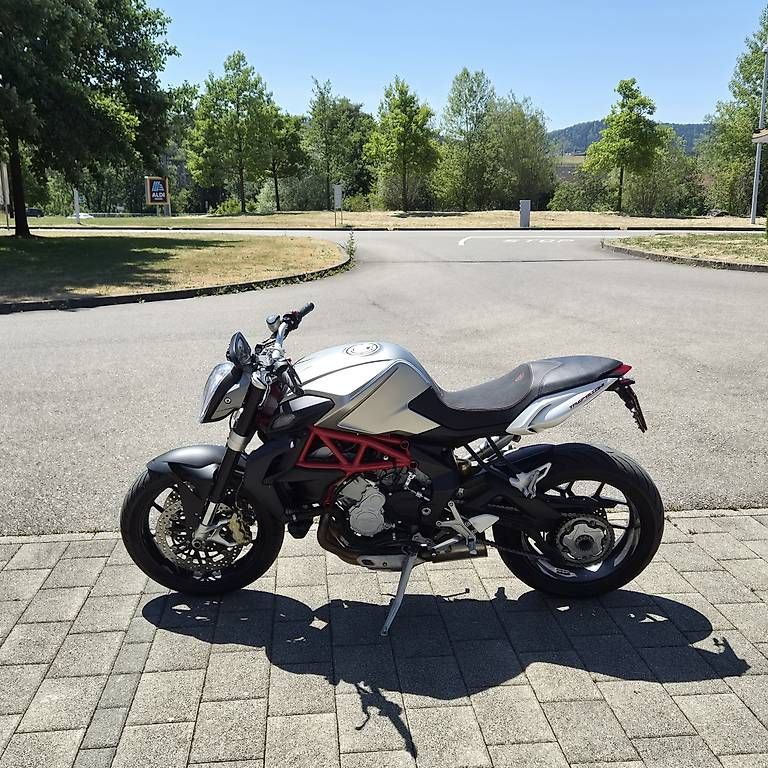 MV Agusta Strada: MV AGUSTA Brutale 800 – Usato da Zuzwil venduto da fabian6 3