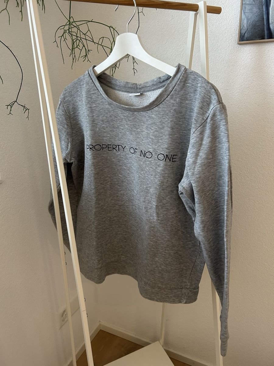 Pullover & Sweatshirts: Jacqueline de Yong Pullover Grösse M – Gebraucht aus Niederhelfenschwil von aur_ms6f