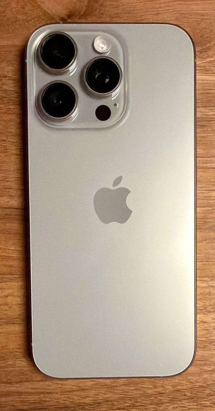 Apple Handys / Smartphones: Apple iPhone 16 Pro, 512GB, neuwertig – Gebraucht aus Dintikon von Ccado 4