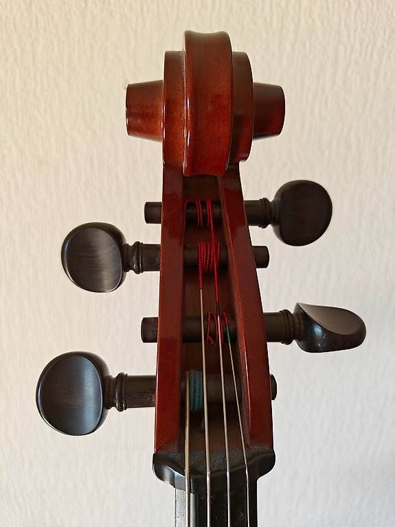 Yamaha Instruments de musique: Yamaha SVC-100 silent cello – D'occasion à Lausanne par rokobasilisk 2