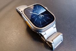 Apple Watch Ultra 49 mm Titan – 1. Gen. – GPS + Cellular