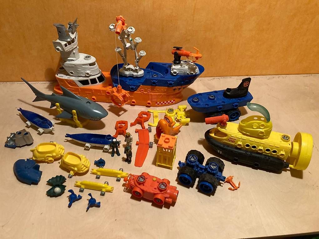 Mega Baukästen: Matchbox Mega Rig  - Bateau Requin + Zodiac sous-marin – Gebraucht aus Belmont-sur-Yverdon von Manu1112 1