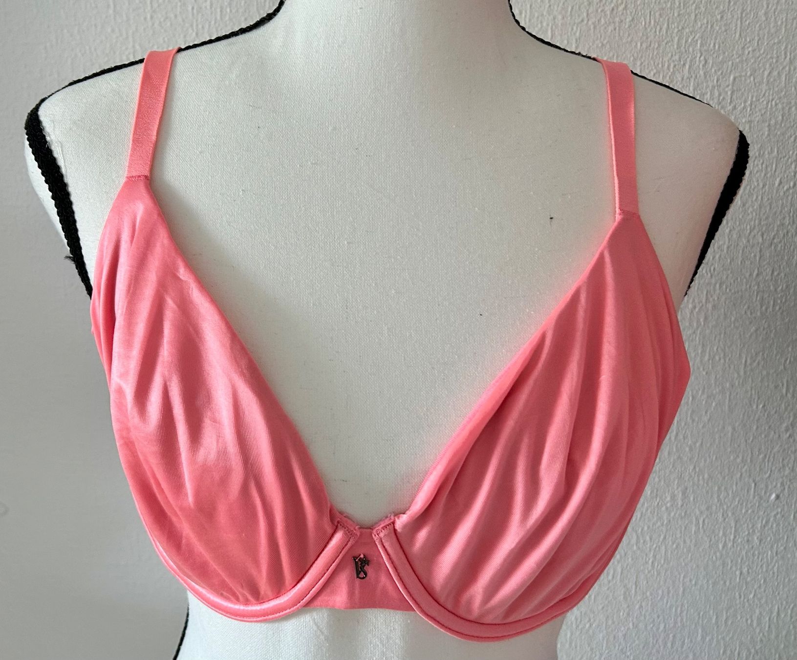 Victoria's Secret Altra biancheria intima: BH Victoria's Secret Gr. 75D – Usato da Geneve venduto da jua_b7nb