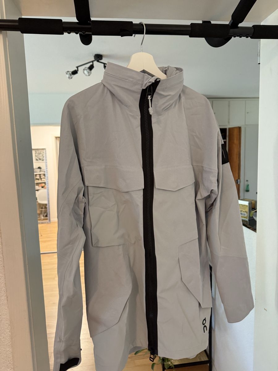 Giacche: ON Running Explorer Jacke   – Nuovo (secondo la descrizione) da Zürich venduto da mad_5s8c 2
