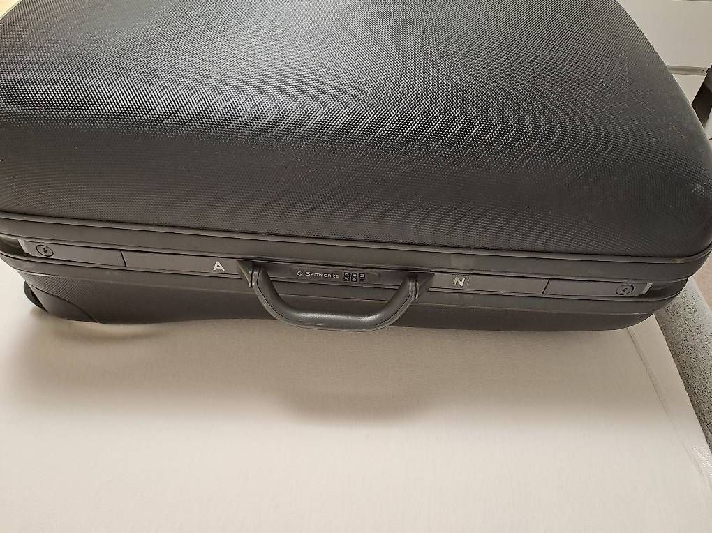 Reisekoffer: Samsonite Schalenkoffer – Gebraucht aus Tägerwilen von bonniemickie 2