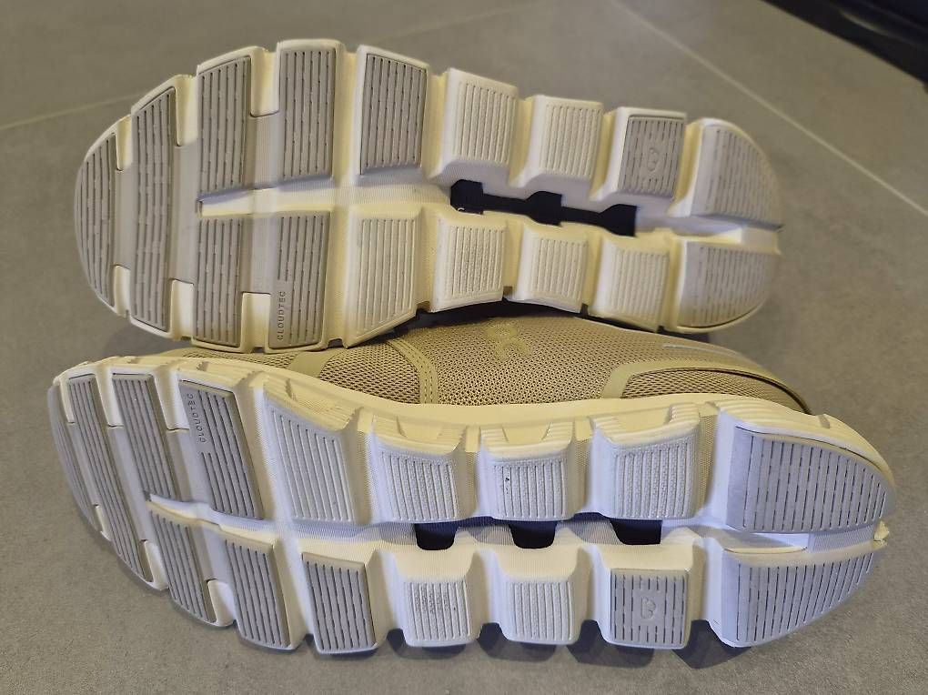 On Chaussures hommes: On Cloud 6 Gr. 44 – Neuf (Voir description) à Gams par gaecdom87 2