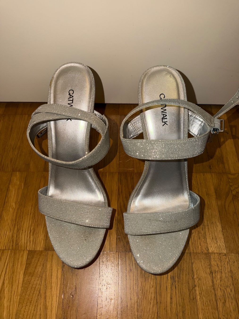 Chaussures femmes: High heels silber – D'occasion à Adliswil par m.200100