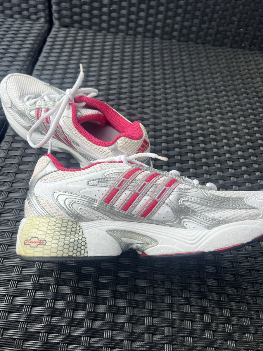 Adidas Scarpe da donna: Adidas pro-moderator  – Nuovo (secondo la descrizione) da Bülach venduto da Cucculi 1