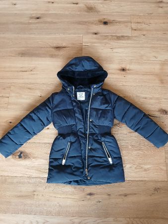Winterjacke dunkelblau mit Kapuze Grösse 128