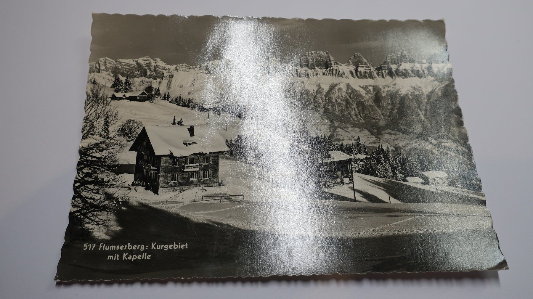Cartoline postali: Flumserberg Kurgebiet mit Kapelle – Usato da Cormoret venduto da Pascalll2001 1