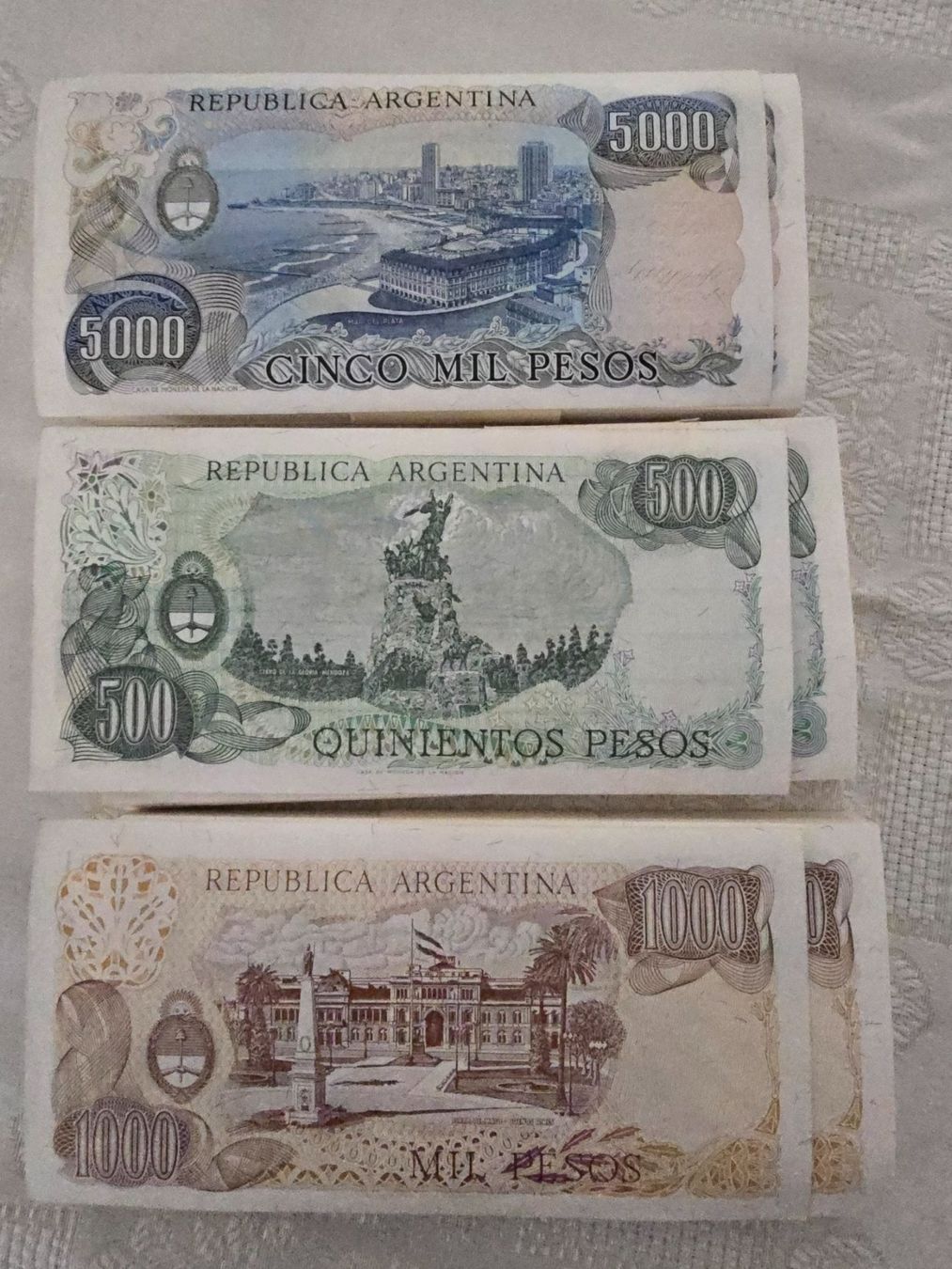 Billets de banque: Argentinien - Banknoten – Neuf (Voir description) à Nänikon par dbk_wp59 1