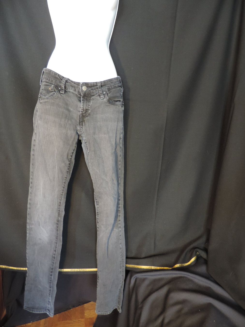Jeans: jeans noir bleu gris – Usato da Genève venduto da Axelle333 3