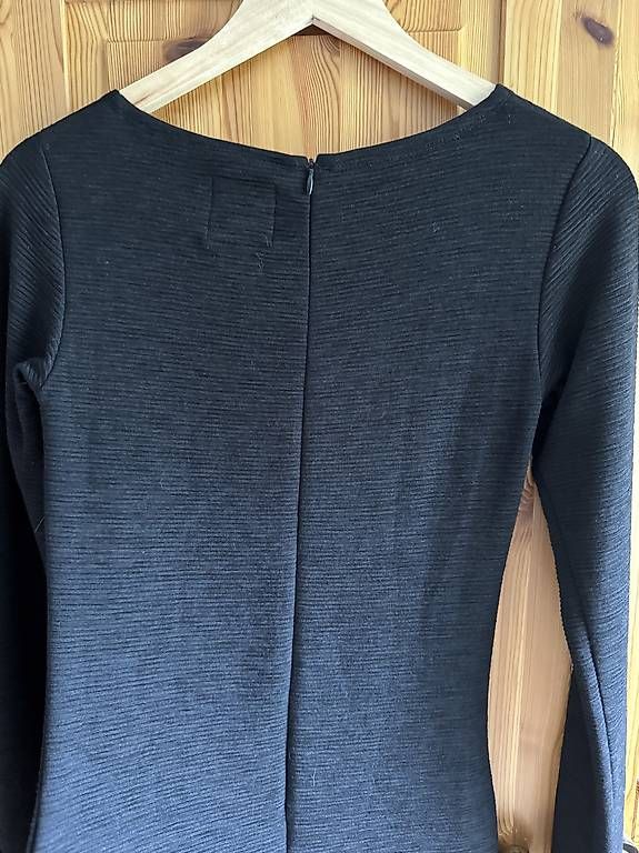 Robes: Superdry Damenkleid, NEU – D'occasion à Laax GR par sue987 1
