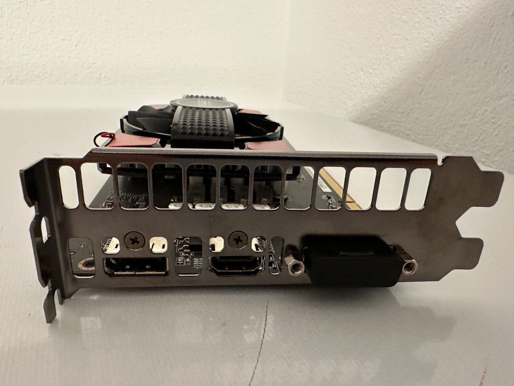 Asus RX550-2G GDDR5 PCI-E Graphic Card (Gebraucht) in Locarno für CHF ...