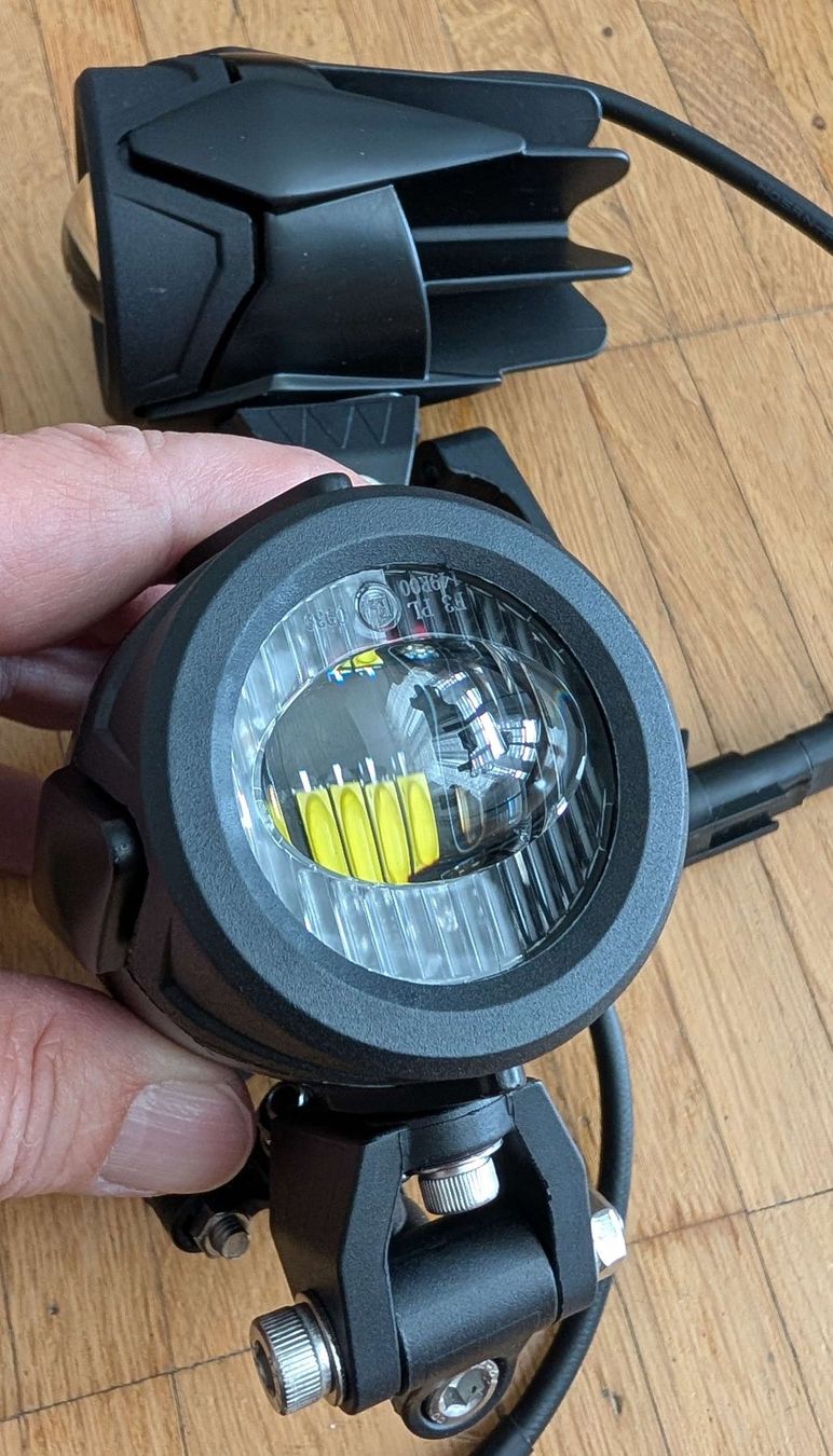 Phares: Motorrad Nebelscheinwerfer – D'occasion à Bonstetten par mh2_d8k5 4